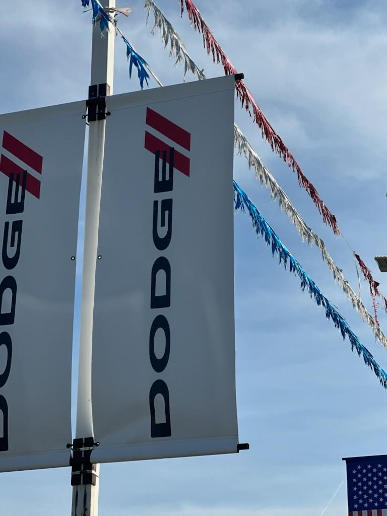 Banner or streamer installation 3