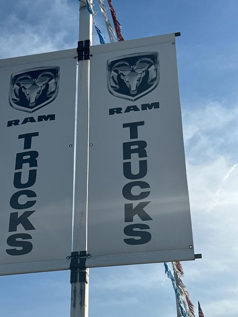 Banner or streamer installation 4